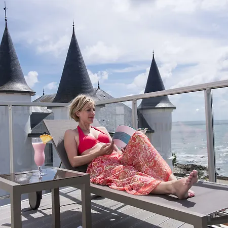 Chateau Des Tourelles - Relais Thalasso & Hotell 4*