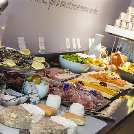 Chateau Des Tourelles - Relais Thalasso & 4*