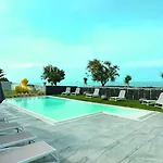Chateau Des Tourelles - Relais Thalasso & 4*