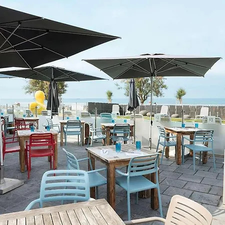 Hotel Château Des Tourelles, Thalasso Baie De La Baule 4*