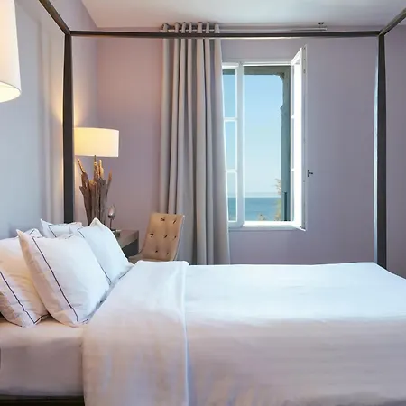 酒店 Chateau Des Tourelles - Relais Thalasso & 波尔尼谢