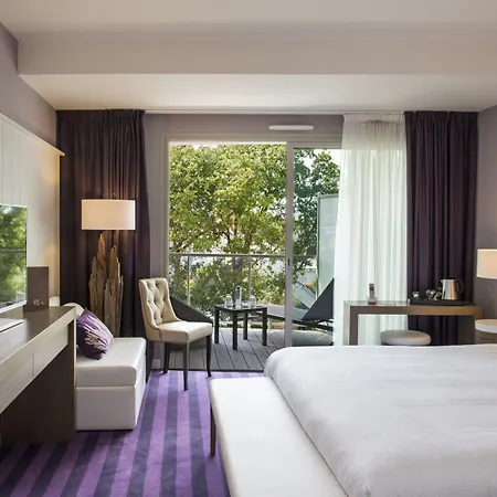 Chateau Des Tourelles - Relais Thalasso &