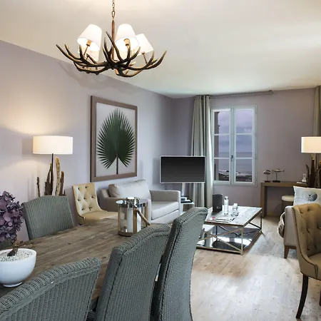 酒店 Chateau Des Tourelles - Relais Thalasso & 4*