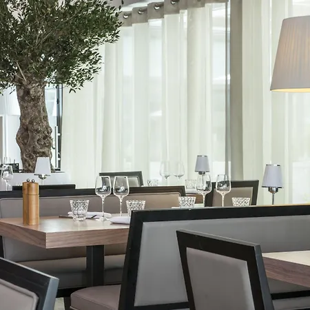 Chateau Des Tourelles - Relais Thalasso & 酒店