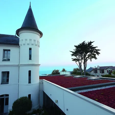 Hotel Chateau Des Tourelles - Relais Thalasso & 4*