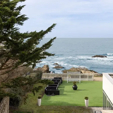 Chateau Des Tourelles - Relais Thalasso & 4*