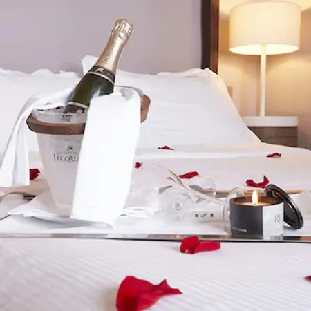 Chateau Des Tourelles - Relais Thalasso & Порнише