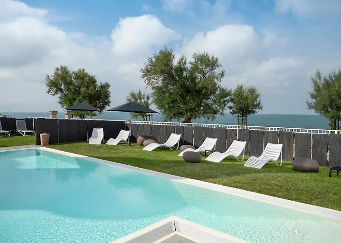 Chateau Des Tourelles - Relais Thalasso & Hotel 4*