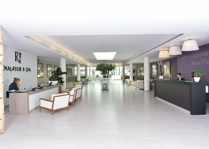 Chateau Des Tourelles - Relais Thalasso & 4*