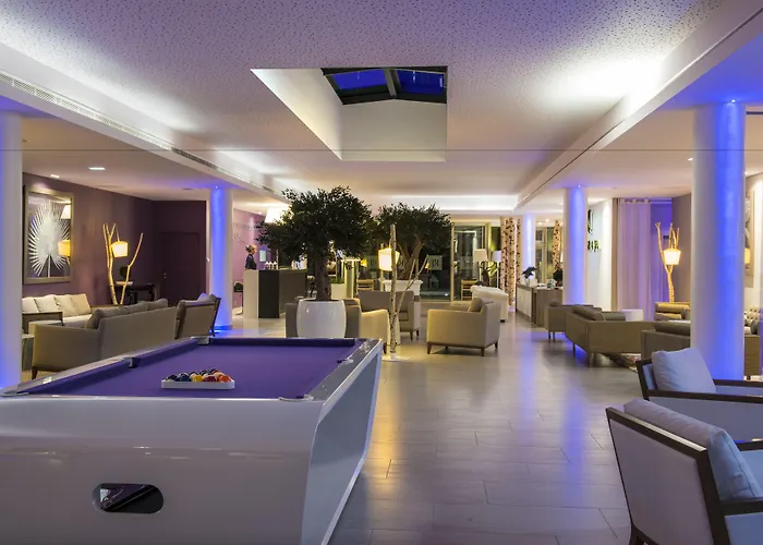 Chateau Des Tourelles - Relais Thalasso & Hotel