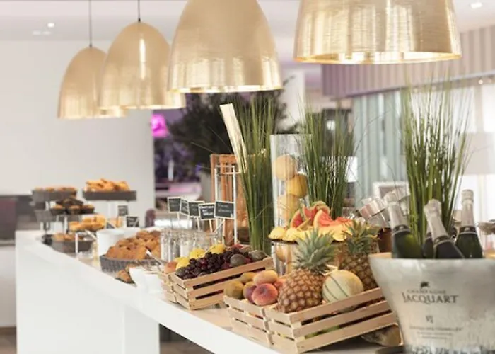 Chateau Des Tourelles - Relais Thalasso & 4* Pornichet