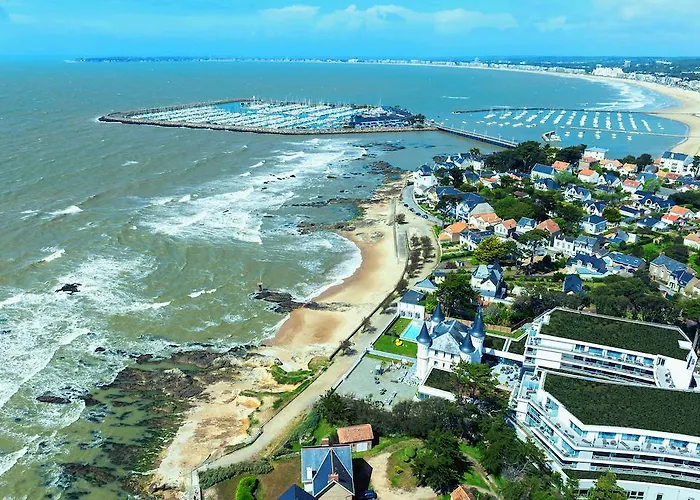 Chateau Des Tourelles - Relais Thalasso & 4* Pornichet